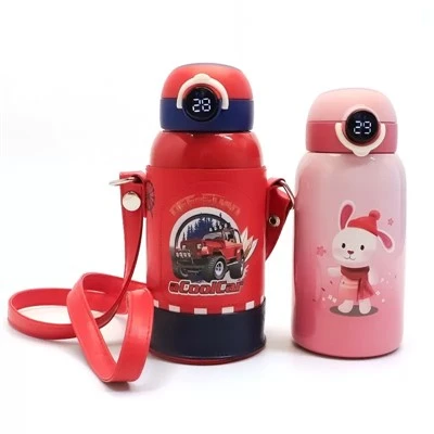 Apakah botol berdinding ganda berbahan titanium dapat digunakan di tempat bot...